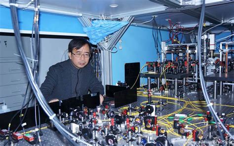 重大突破！中国量子计算机“九章”问世！速度超谷歌“量子霸权”100亿倍