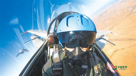 海军航空兵空战对抗训练超燃镜头