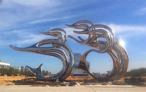 户外玻璃钢雕塑——马造型（定制）高6米 - 美陈网·美陈商城·商业美陈门户平台 ·一站式美陈采购平台