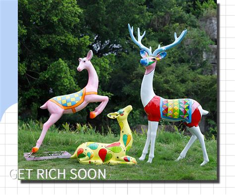 彩绘鹿玻璃钢雕塑户外园林景观商场美陈仿真动物模型装饰落地摆件-阿里巴巴