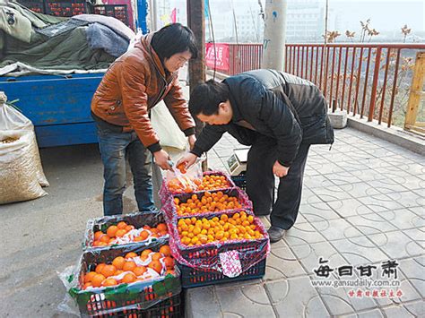 兰州：卖水果小伙三跳黄河救母女(图)_新浪新闻