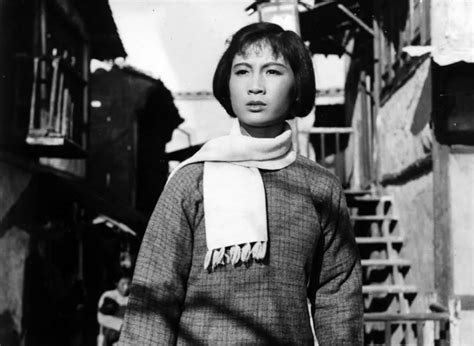 1917年1月21日中国电影导演成荫出生 - 历史上的今天
