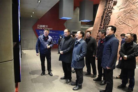 长沙市长胡忠雄率团访问清华科技园 共促双方深化合作
