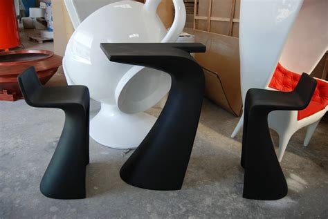 经典玻璃钢休闲椅 - 深圳市温顿艺术家具有限公司