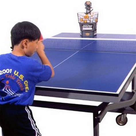 乒乓球发球机_乐吉高手1050乒乓球发球机 正品乒乓球发球机 自动乒乓 - 阿里巴巴