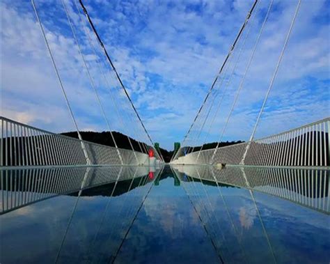 黑龙江高空玻璃桥-河南天翔游乐设施有限公司