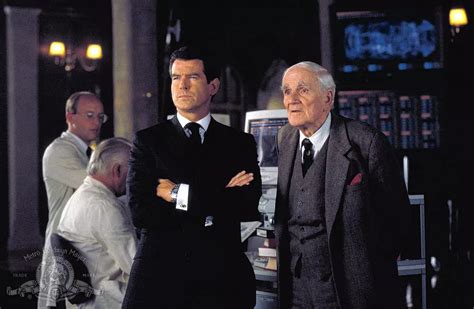 《007黑日危机》（美国1999年） - 外国经典·动作
