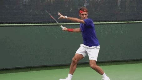 网球正手击球的技术要领 网球要领网球