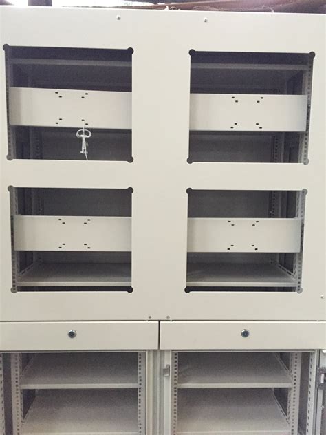 依蓝图仿威图控制柜九折PS机柜定制加工 可选散热安装板