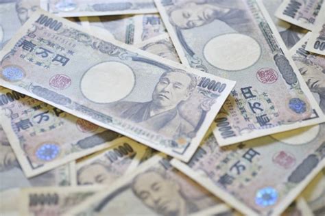 日本新版纸币今日公布，2000日元面额却没有重新设计是为何？|纸币|面额|日元_新浪新闻