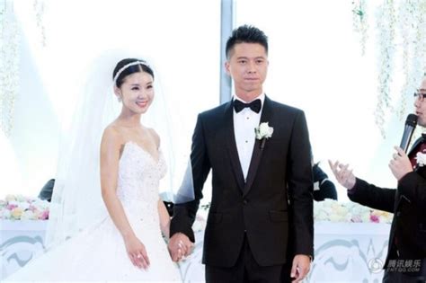 一看就会（演员李小萌穿着46000元的外套做头发，与王雷结婚多年"零"绯闻） | INTU旅游生活笔记