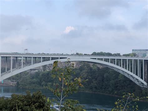 2023彩虹桥游玩攻略,彩虹桥是座公路桥，供车辆还... 【去哪儿攻略】