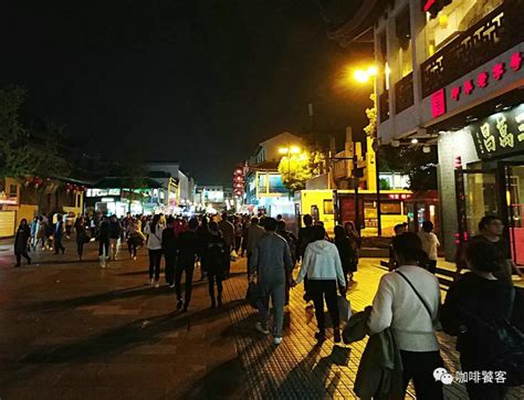 2024吴山夜市购物,原本安静的小街道竟然变成了...【去哪儿攻略】