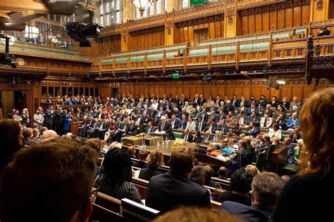 英国议会和内阁分别是什么？分别做什么-
