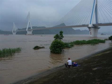 罕见暴雨侵袭，一处水库溃坝！陕西榆林这次洪灾为何如此严重？|陕西|黄河|洪水_新浪新闻