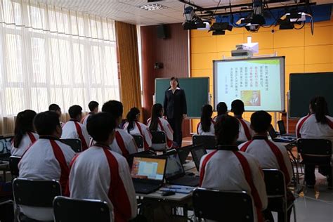 2021年鸡西市职业教育活动周系列报道之八：鸡东县职业技术学校-走进企业-鸡西教育云