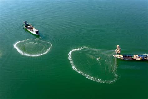 越南广义省渔民继续在传统渔场进行捕捞作业 | 社会 | Vietnam+ (VietnamPlus)