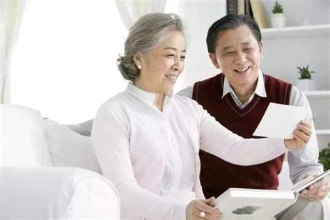 清华教授提议的50岁退休，65岁再领养老金，养老金能多领多少钱？