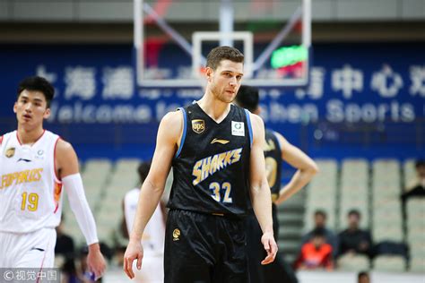 关键时刻摸不到球，弗雷戴特下赛季还会留在上海男篮吗？