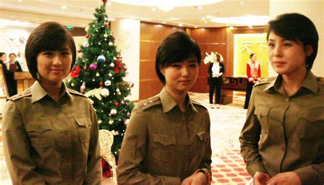 【图】朝鲜女主唱柳真雅亮相 韩国媒体称曾被送进集中营？(2)_日韩星闻_明星-超级明星