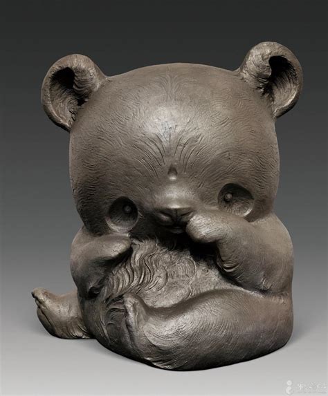 国际熊猫日，韩美林授权多款熊猫雕塑造型用于巡展设计形象-艺术资讯-韩美林官方网站