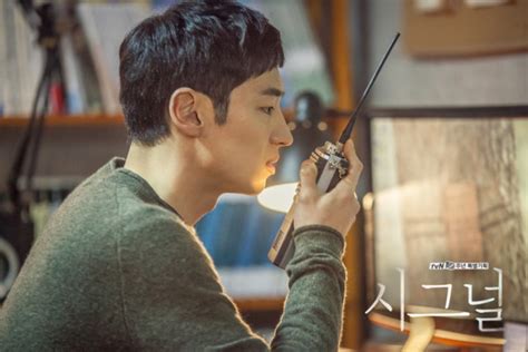 韩剧《信号Signal》将开拍第二季 预计2018年开播_手机新浪网