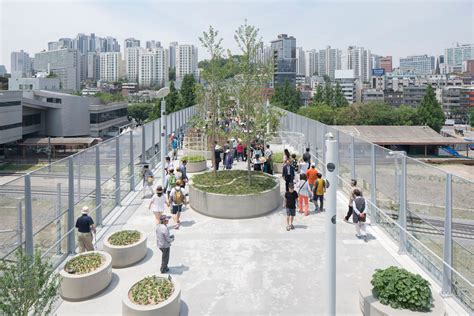 首尔翰林艺术中学作为韩国颜值最高的两所高中之一，完全算得上是爱豆养成基地...|翰林|中学|高中_新浪新闻