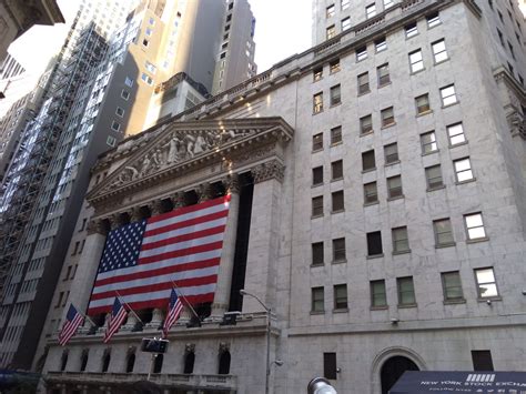 历史上的今天：美国华尔街股灾成为证券史上最黑暗的一天