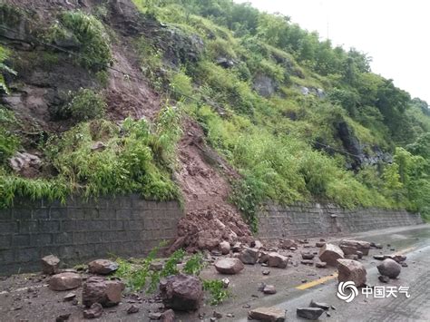 云南大姚县“雨一直下” 致多地发生山洪、泥石流-高清图集-中国天气网