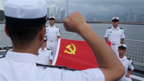 解放军驻港部队完成进驻香港后第20次军官轮换|军官|防务|干部_新浪军事_新浪网