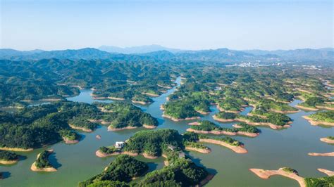 梅州有个被誉为广东版“千岛湖”的孤岛，航拍的风景美爆了|水库|千岛湖|益塘水库_新浪新闻