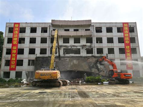 @洛浦家长：东乡小学教学楼拆除重建工程预计下月完工，学位紧张情况有望缓解！