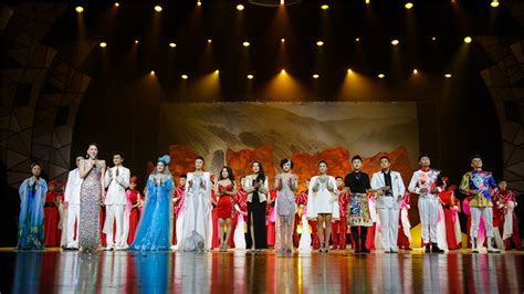 大型歌舞晚会《梦中的故乡》 - 歌舞晚会 - 中国歌剧舞剧院