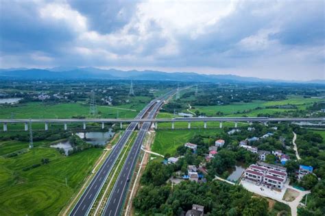 贺州信都至梧州高速公路正式通车__财经头条