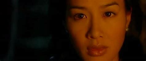 《战狼2》吴京很硬汉，可20年前他和钟丽缇这部电影，实在太嫩