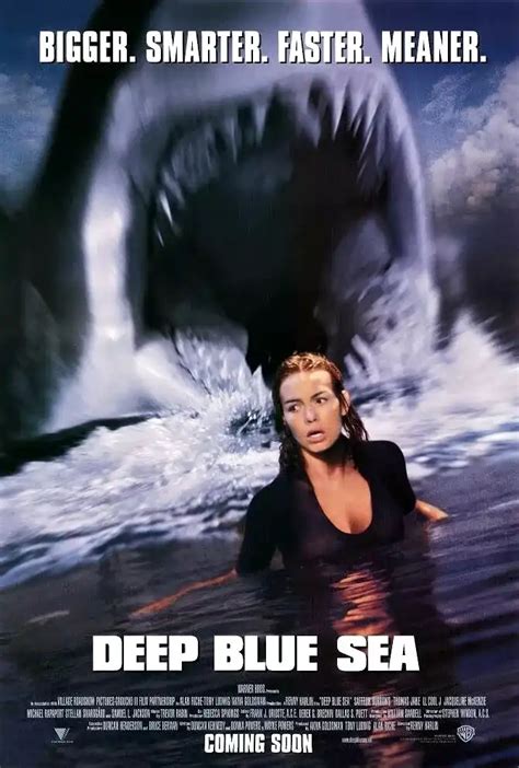鲨鱼电影十大恐怖电影，关于鲨鱼的电影或电视有哪些推荐一下