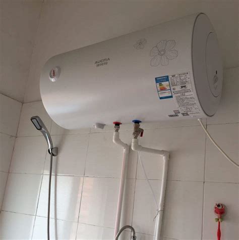 燃气热水器安装图（家中哪个位置适合装燃气热水器 安装的注意事项有哪些） | 说明书网