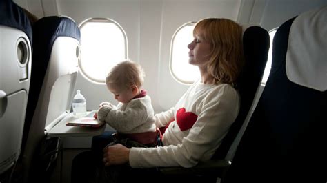 宝宝发烧妈妈着急 东航乘务员精心照顾为旅途解忧 - 民用航空网
