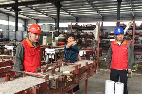 南阳市生态环境局邓州分局深入开展优化营商环境企业服务活动