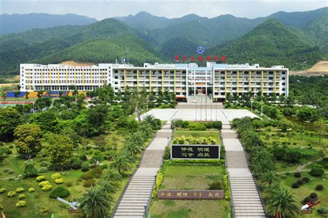 肇庆工业贸易学校2023年网站网址-广东技校排名网