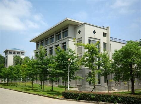 武汉科技大学城市学院2020年录取分数线（附2017-2020年分数线）_湖北分数线_一品高考网