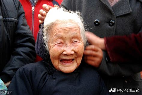河南90岁老人去世，留下一张60年前的奖状，惊动当地政府：真英雄