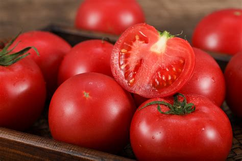 蔬菜西红柿摄影图高清摄影大图-千库网
