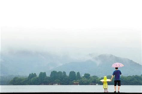 早安·世界｜韩国暴雨已致24人死亡10人失踪，逾千人撤离_凤凰网