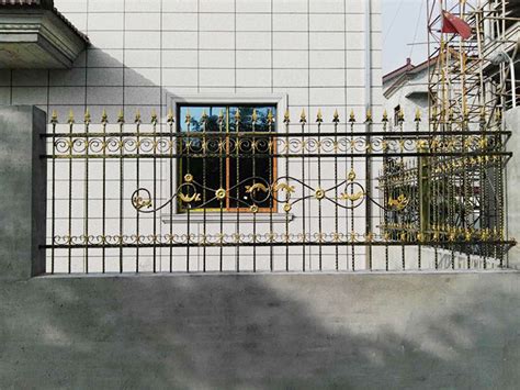 护栏铁马护栏施工分道铁围栏 防撞烤漆铁马 路障市政护栏 移动栏-阿里巴巴
