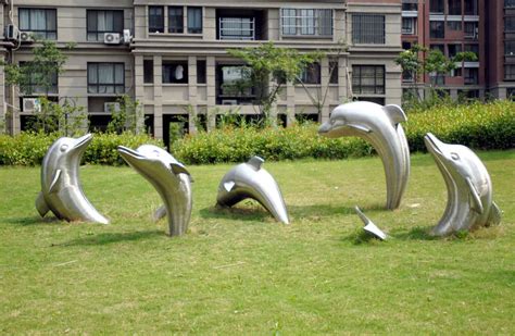 人物玻璃钢雕塑金属云朵景观学校广场雕塑_玻璃钢雕塑 - 欧迪雅凡家具