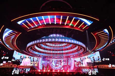 上海东方卫视彩虹LED舞台显示屏