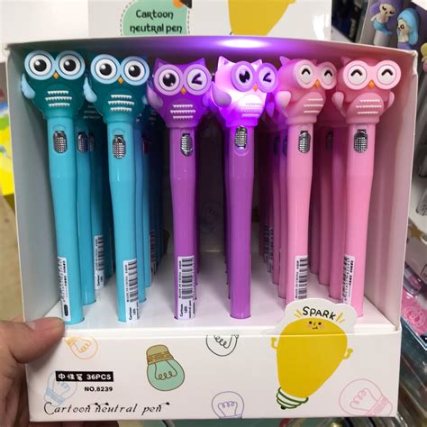 新款卡通学生带灯中性笔0.5mm造型可爱创意写字笔圣诞文具发光笔 ...