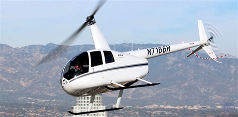 全球最畅销的直升机之一—罗宾逊R44_轻型直升机