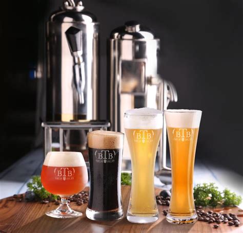 自酿啤酒设备受越来越受餐饮品牌门店欢迎--小型啤酒设备-深圳市德澳啤酒设备有限公司